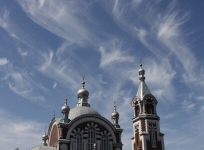 Церковные песнопения братии